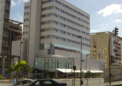 Edificio Wehbe — comercio y torre