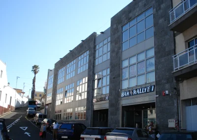 Centro comercial y oficinas “Rallye” — La Matanza
